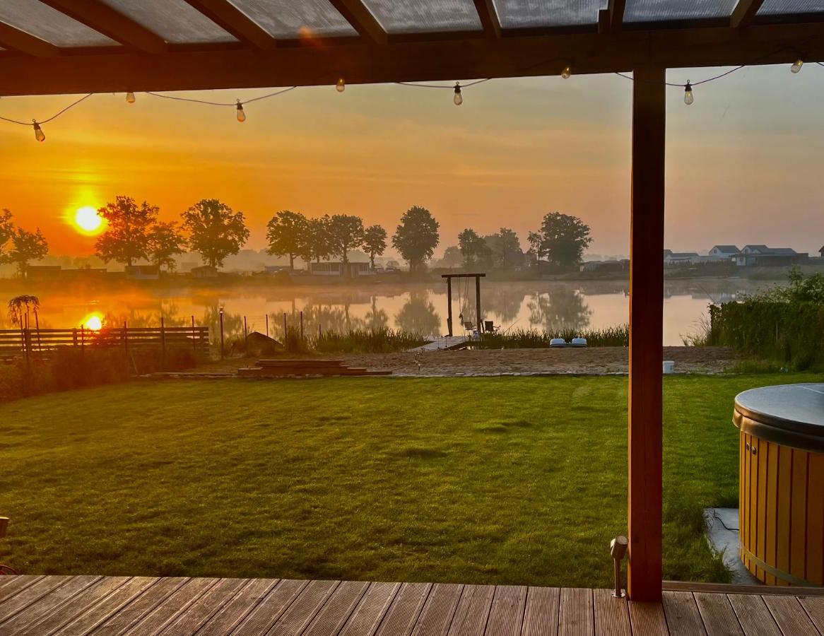 Relax House Nad Jeziorem Z Goraca Balia Villa Bieniowice Bagian luar foto